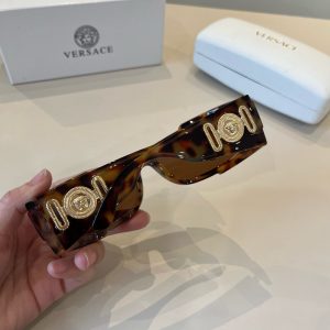 Sunglasses - view 4