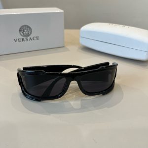 Sunglasses - view 4