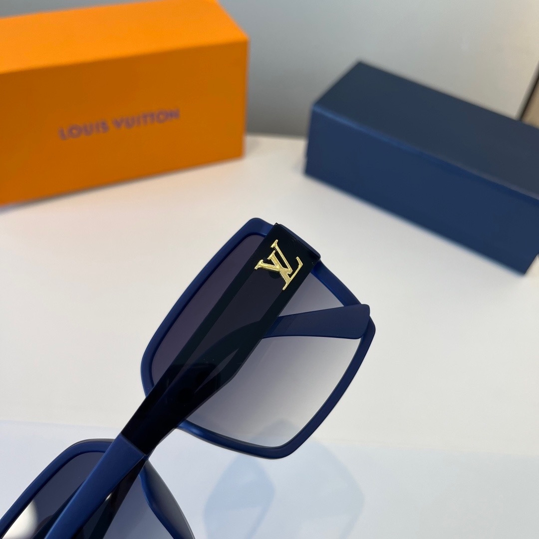 Sunglasses - view 8