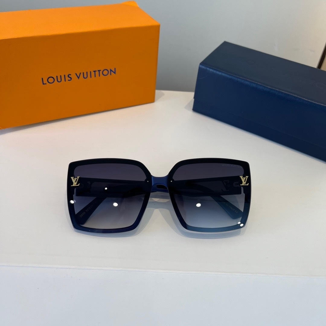 Sunglasses - view 9