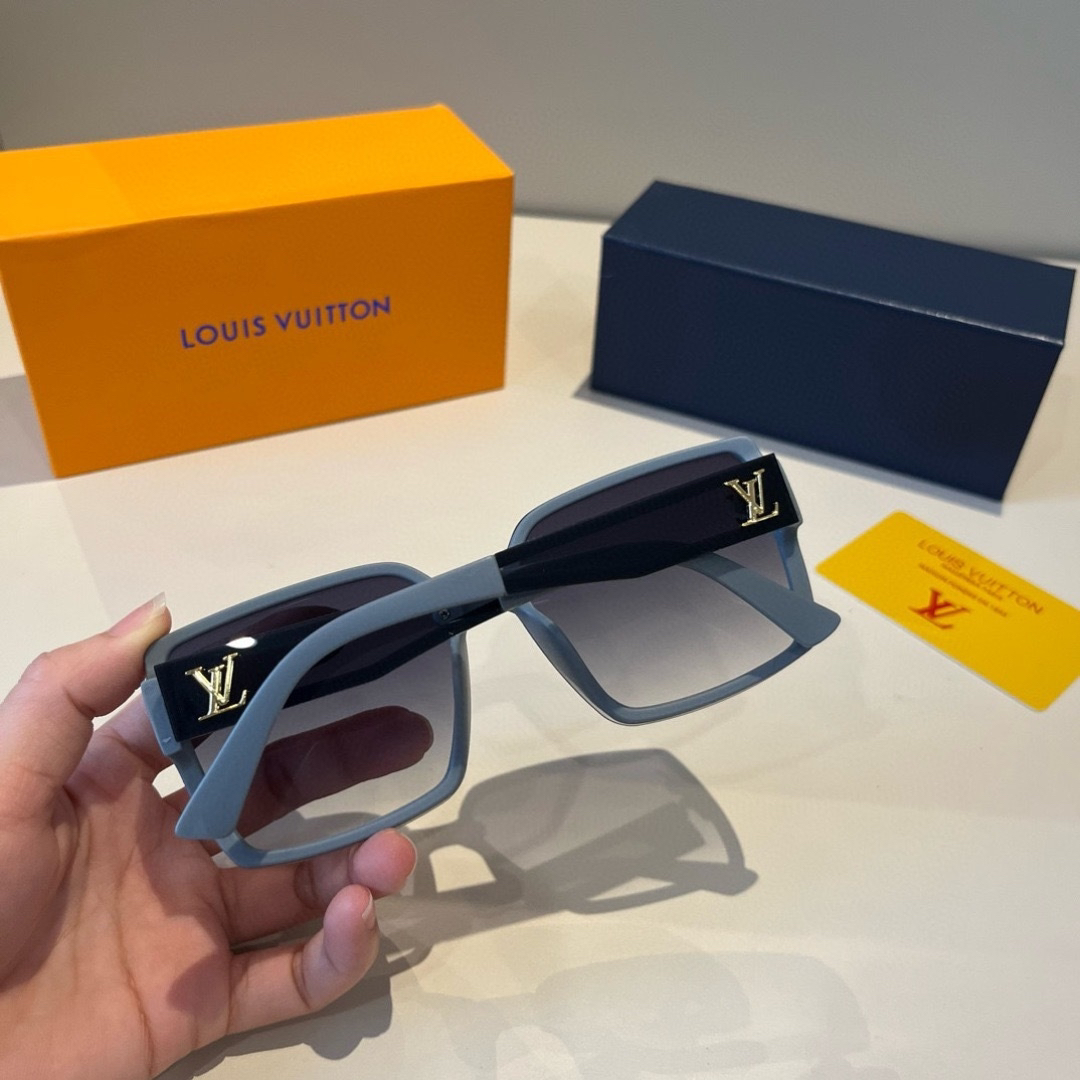 Sunglasses - view 5