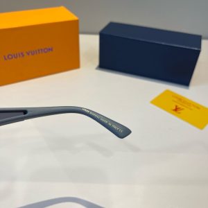 Sunglasses - view 10