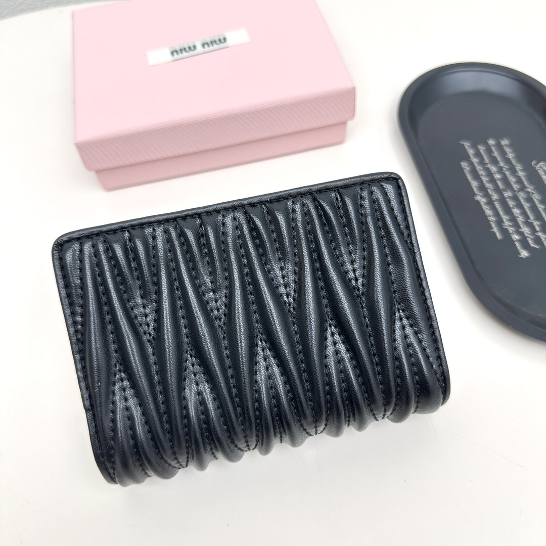 Miu Miu Wallet - view 3