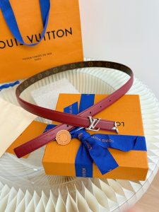 Louis Vuitton Belt - view 4