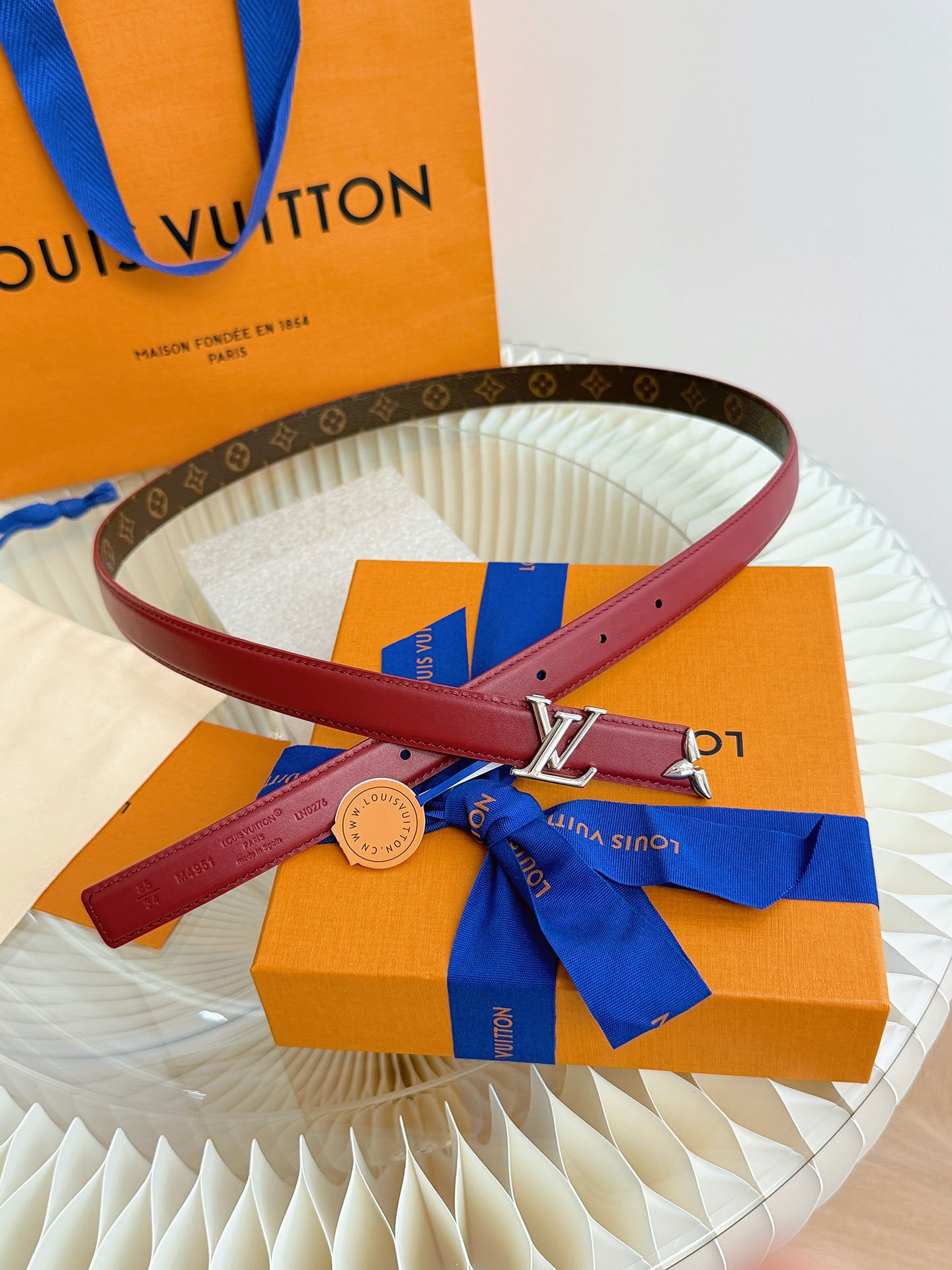 Louis Vuitton Belt - view 4