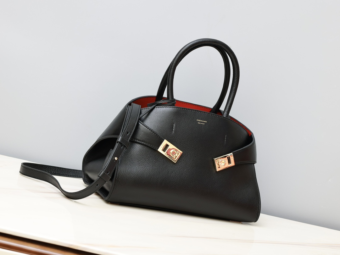 Ferragamo Handbag - view 9