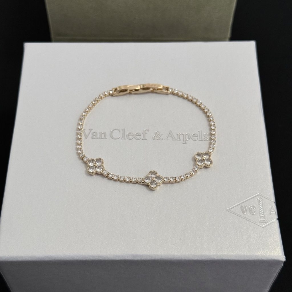Van Cleef & Arpels Bracelet - view 1
