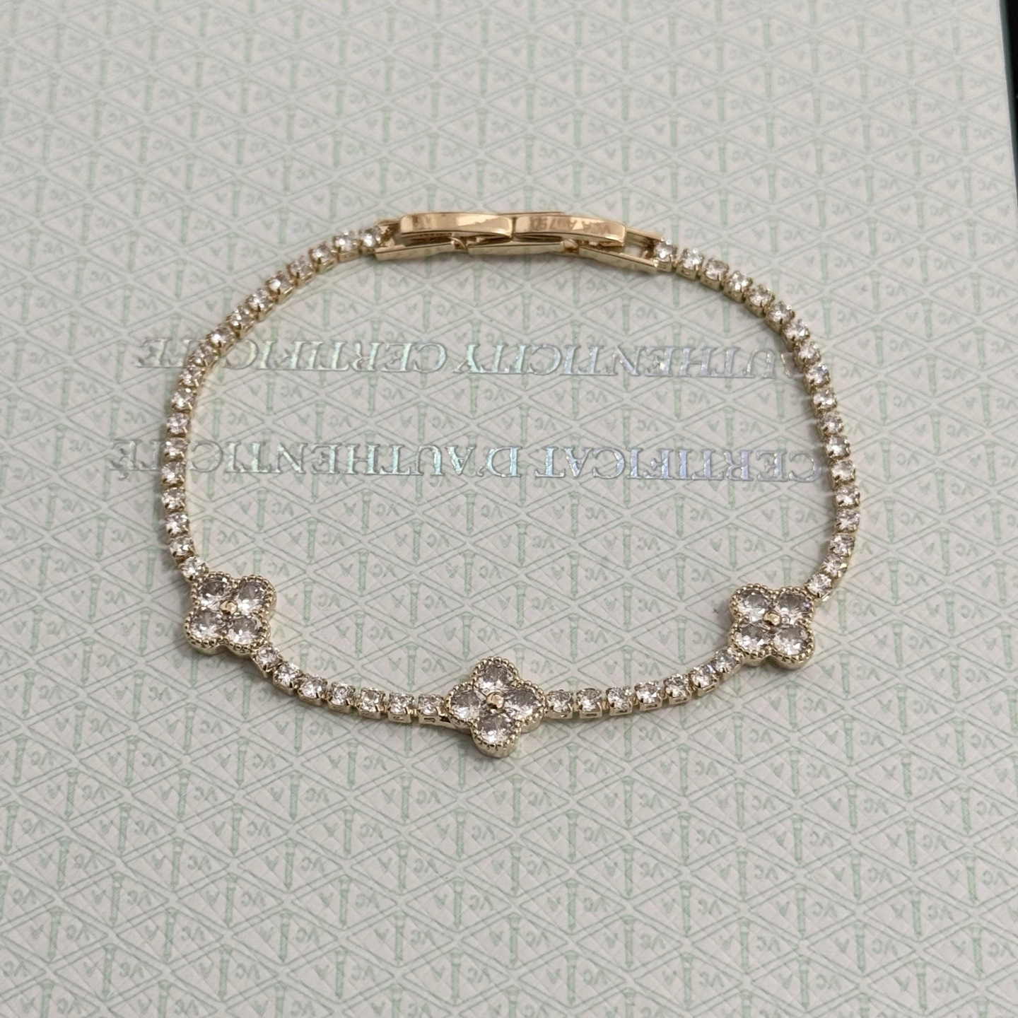 Van Cleef & Arpels Bracelet - view 2