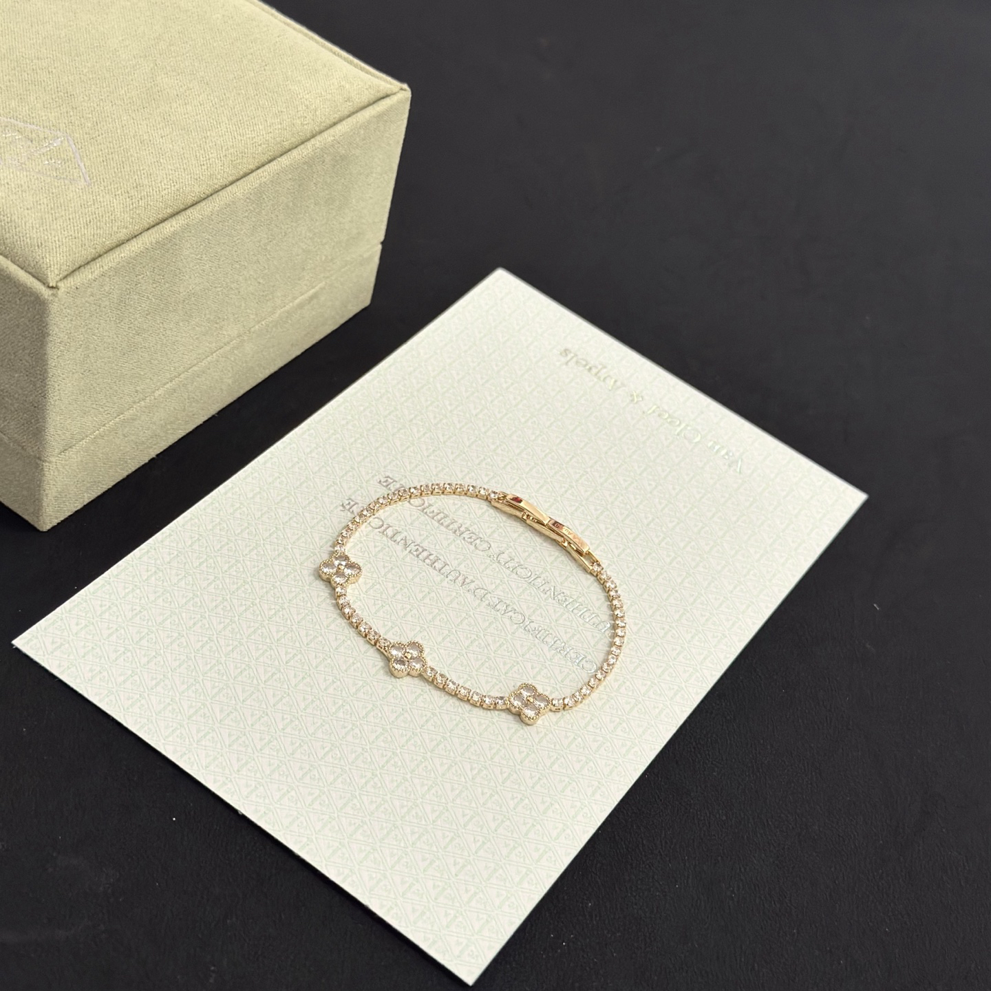 Van Cleef & Arpels Bracelet - view 7