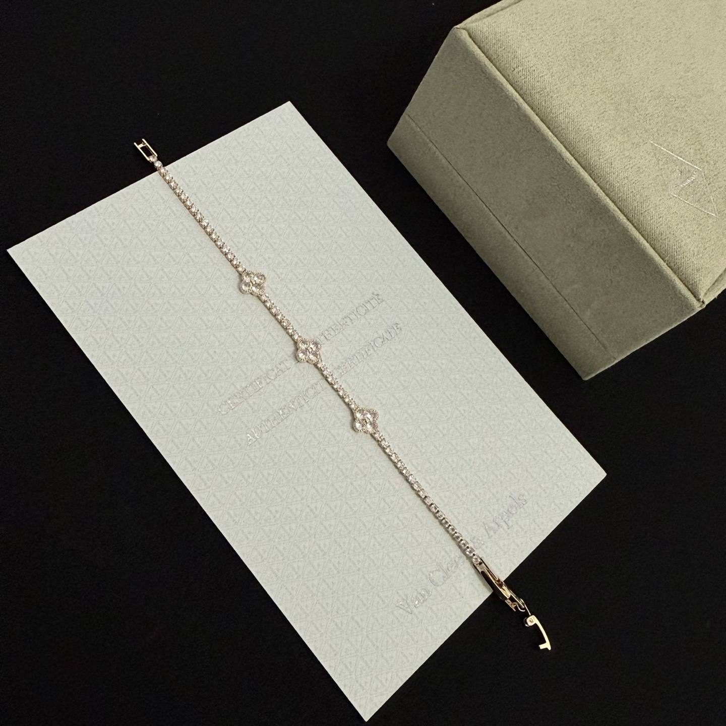 Van Cleef & Arpels Bracelet - view 9