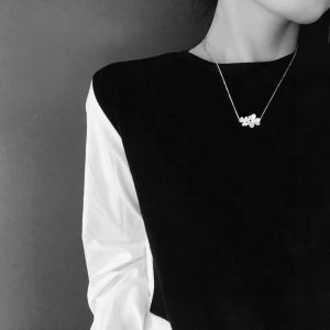 Van Cleef & Arpels Necklace - view 3