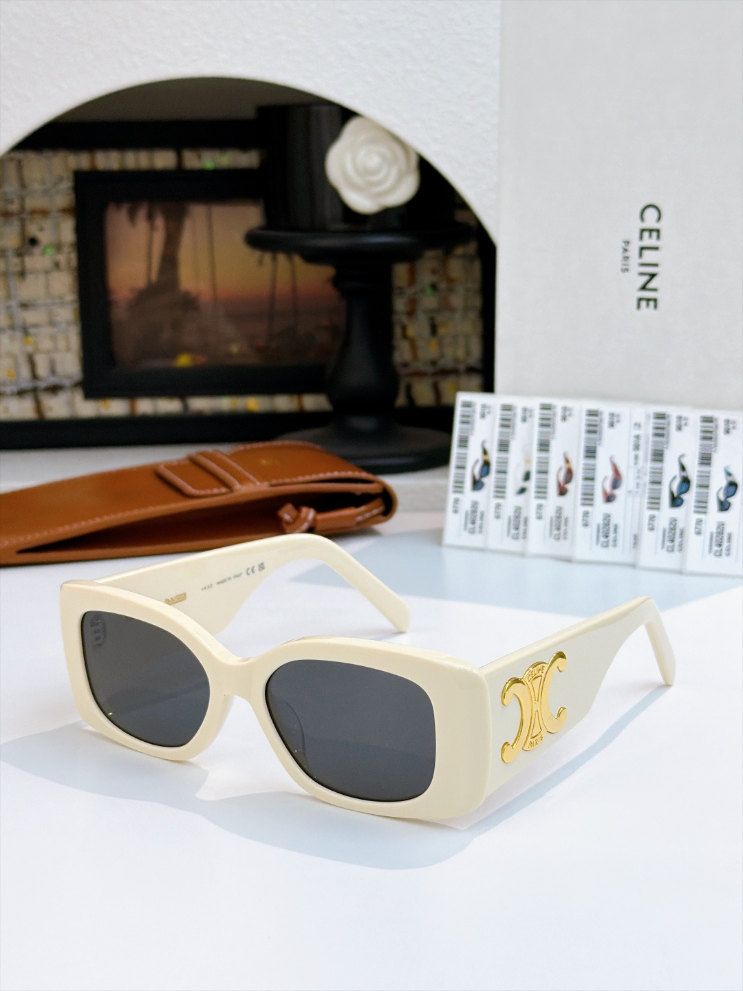 Sunglasses - view 6