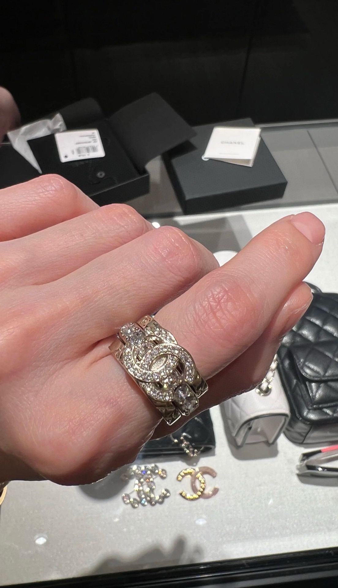 Ring - view 6