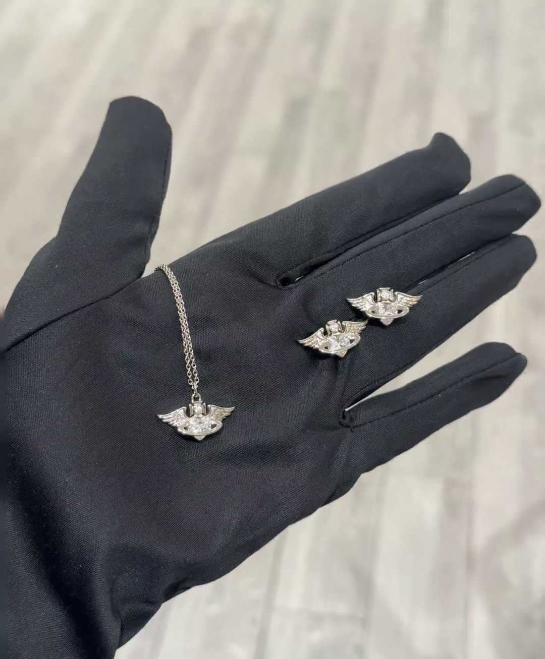 Vivienne Westwood Jewelry Set - view 2