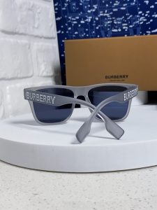 Burberry Sunglasses - view 3