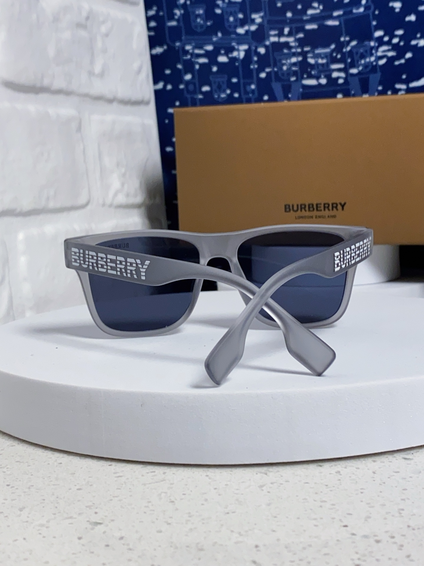 Burberry Sunglasses - view 3