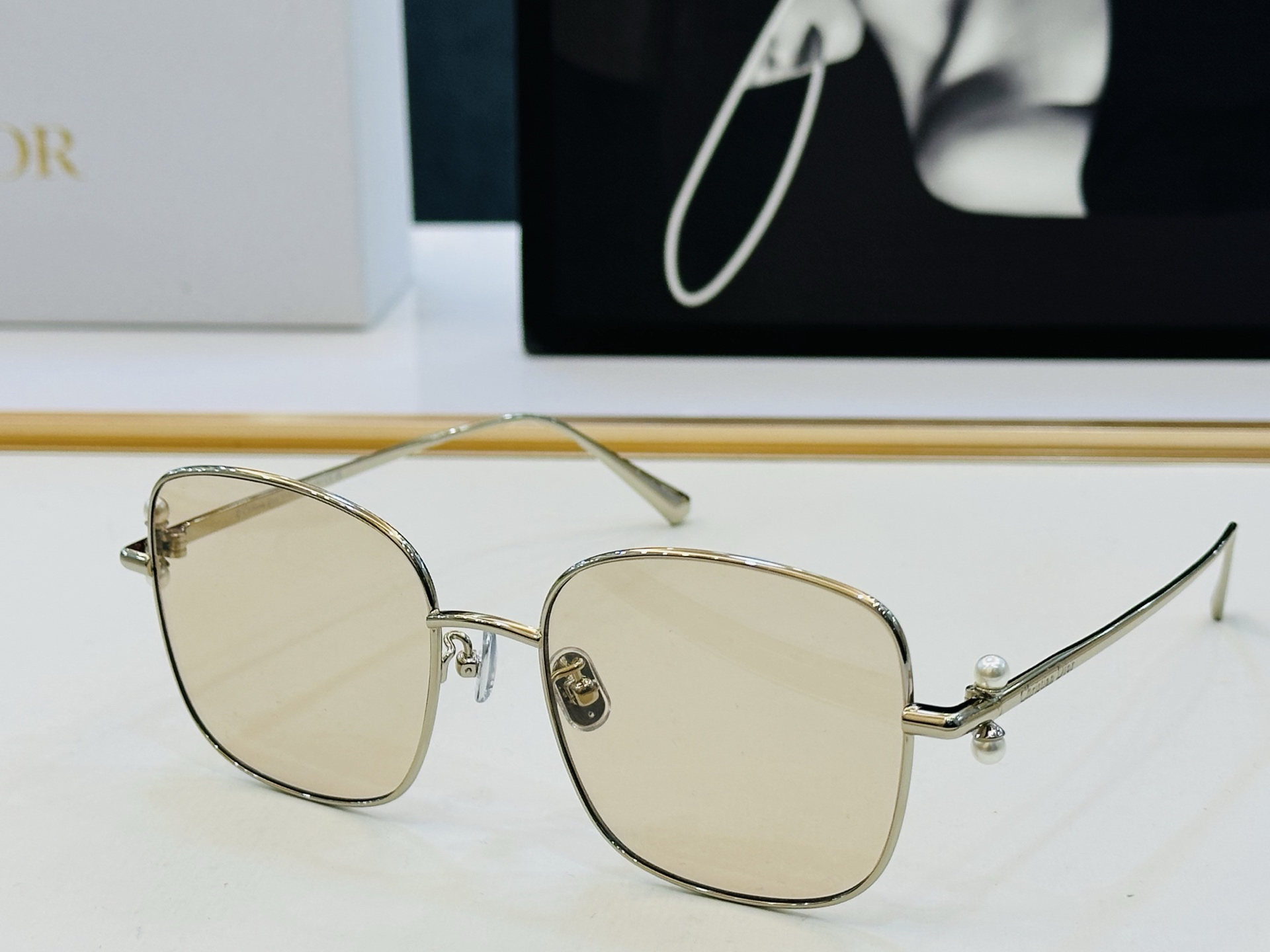 Sunglasses - view 3