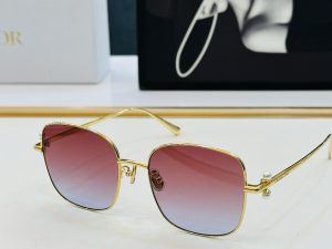 Sunglasses - view 5
