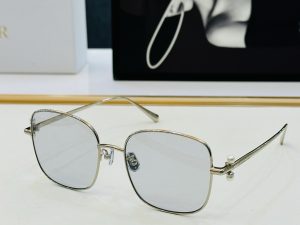 Sunglasses - view 6