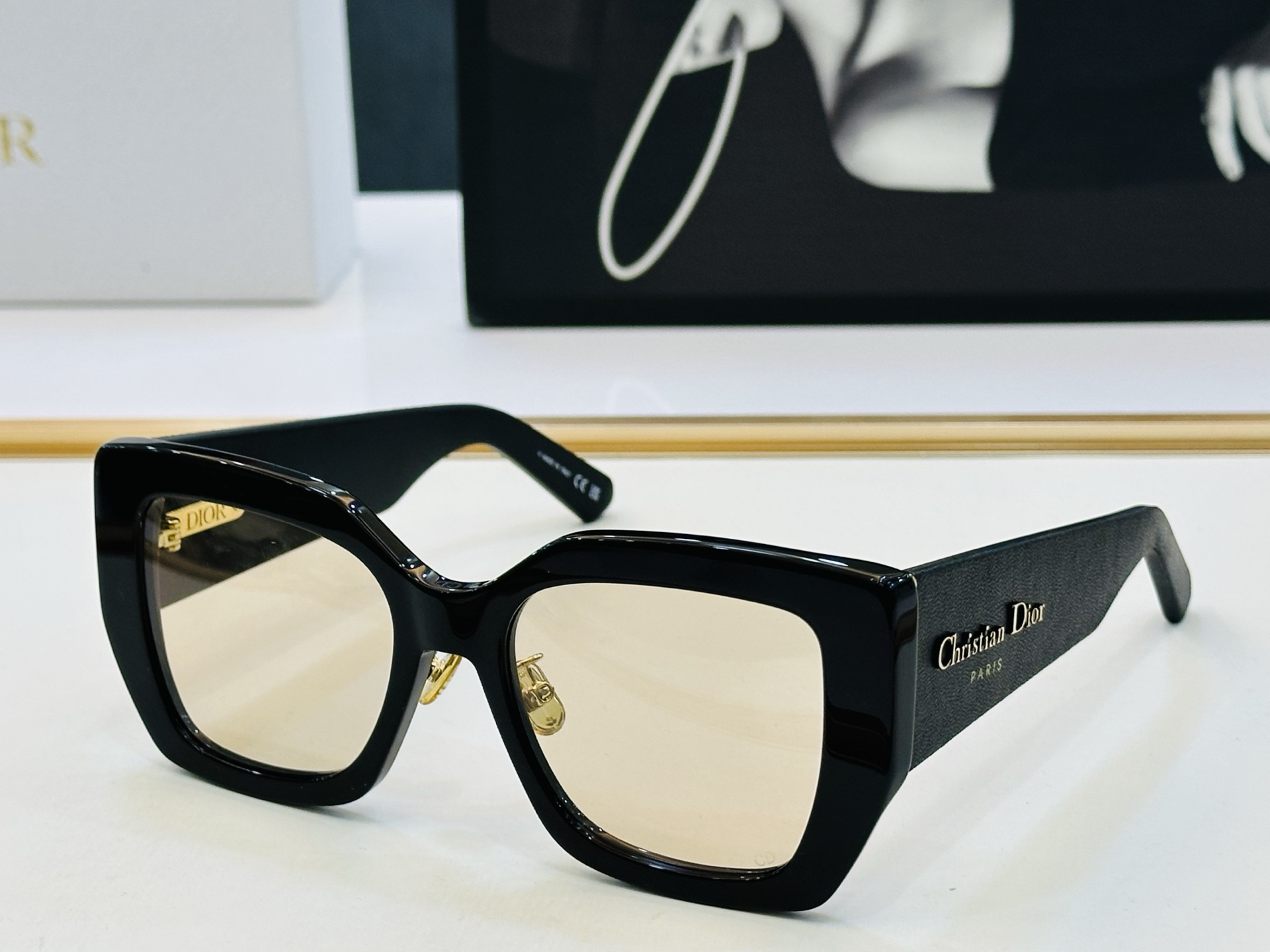 Sunglasses - view 6