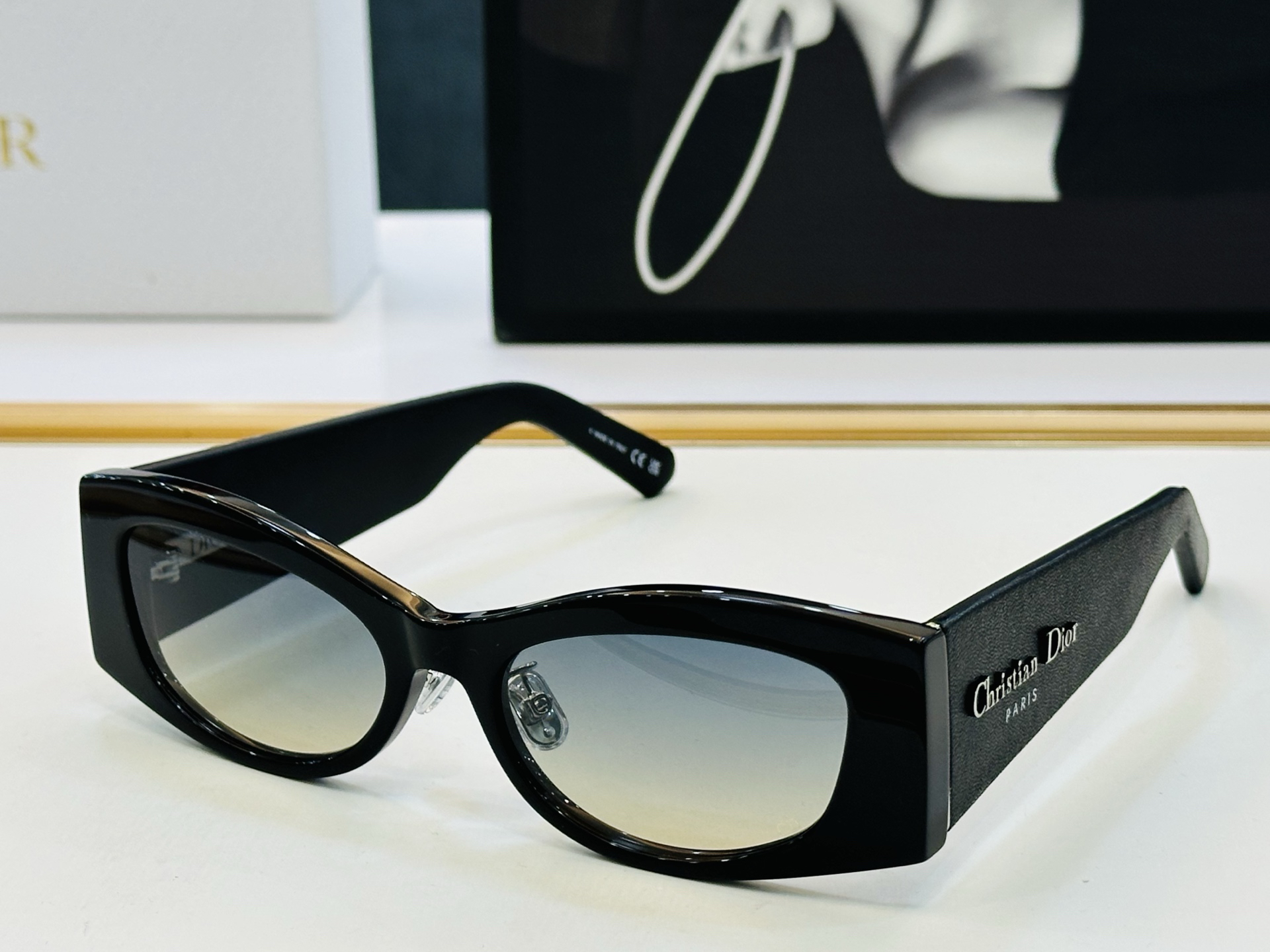 Sunglasses - view 3