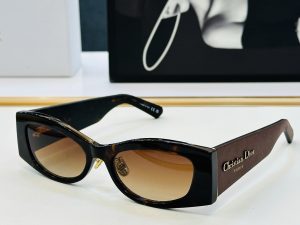 Sunglasses - view 5