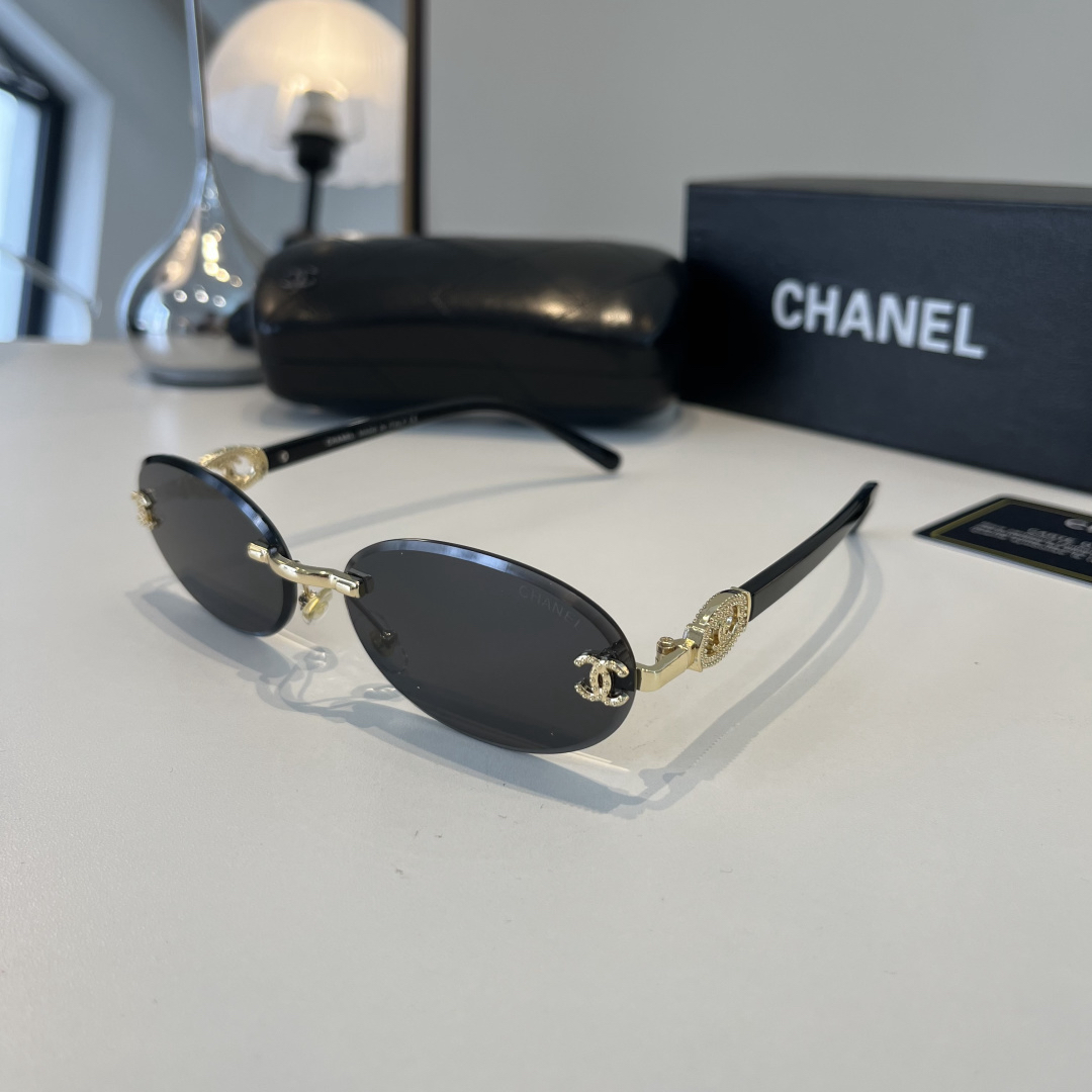 Sunglasses - view 2