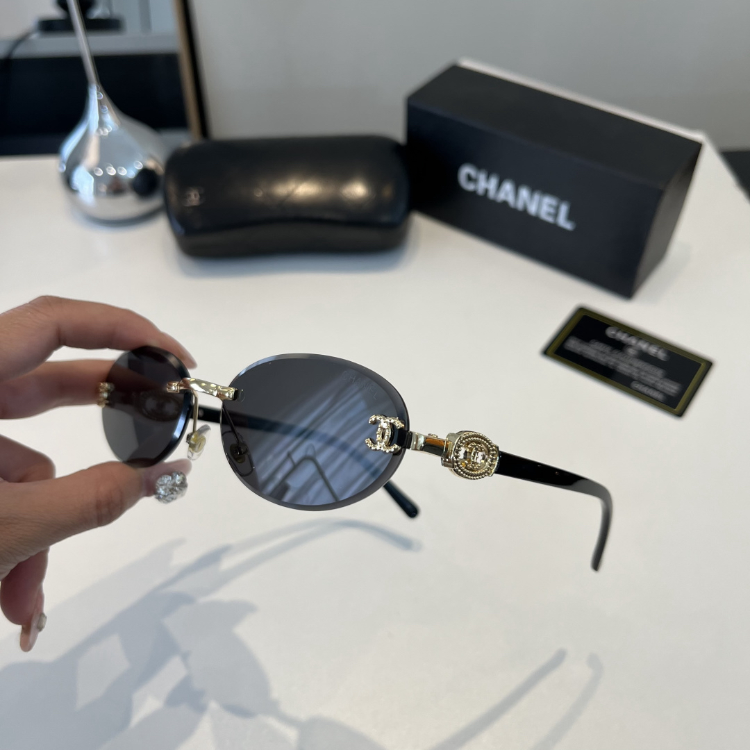 Sunglasses - view 7