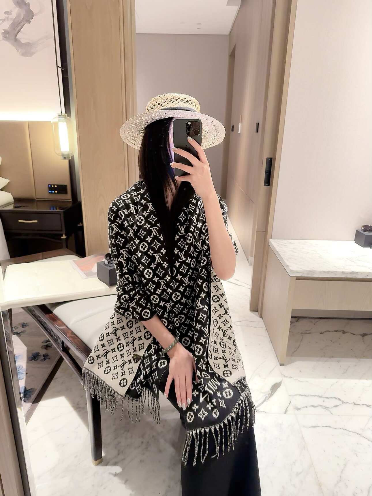 Louis Vuitton Scarf - view 2