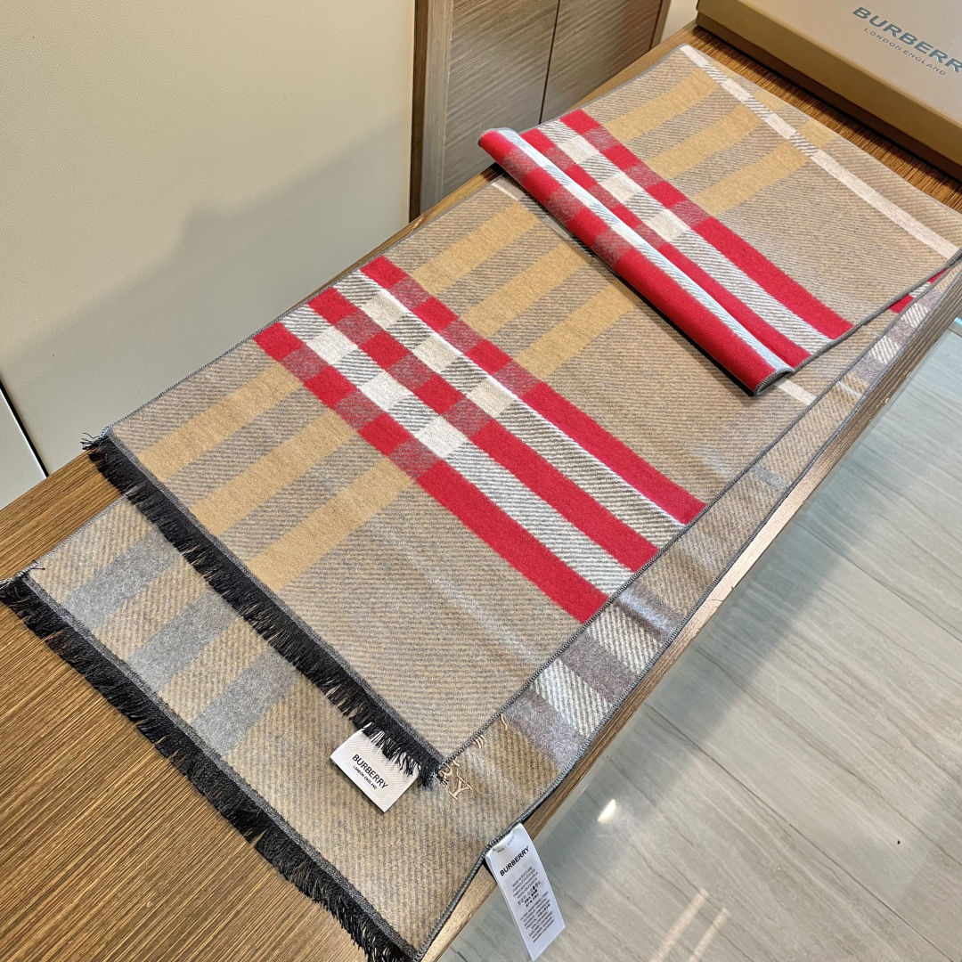 Burberry Scarf - view 7