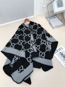 Shawl - view 5