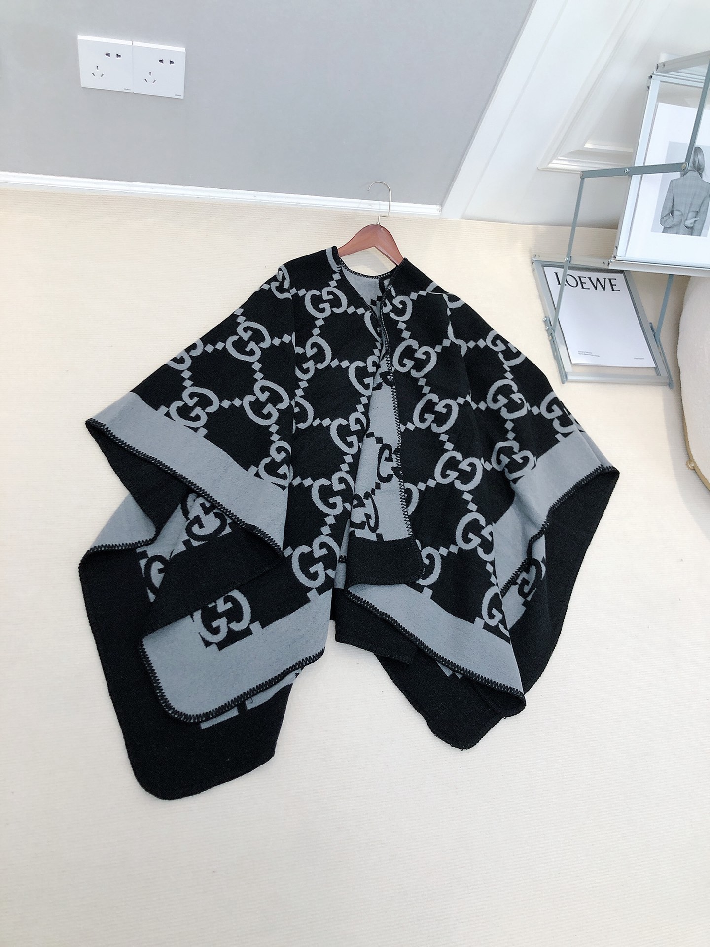 Shawl - view 6