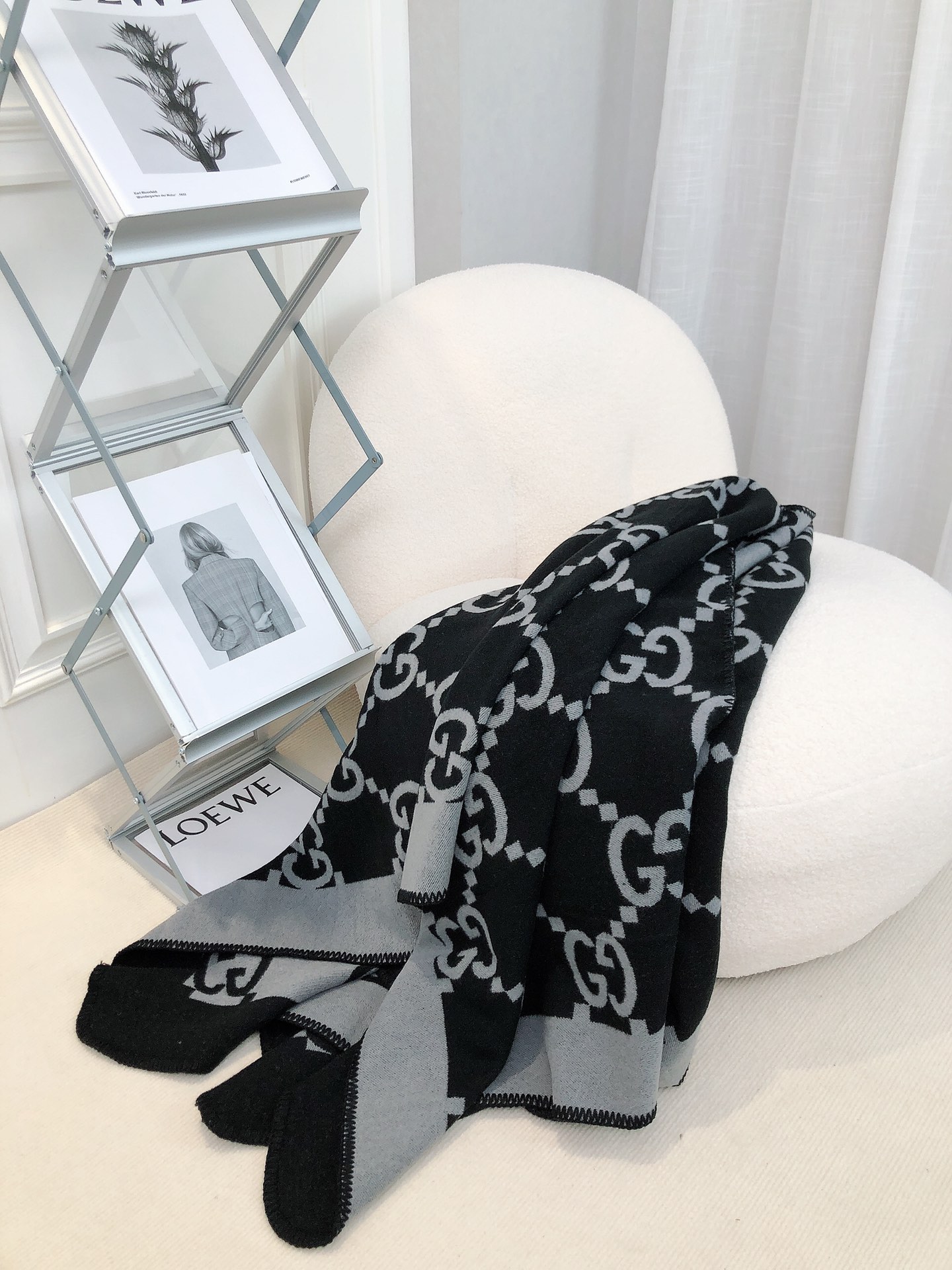 Shawl - view 9