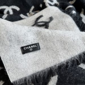 Shawl - view 11