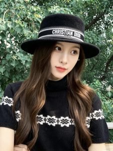 Wool Hat - view 2