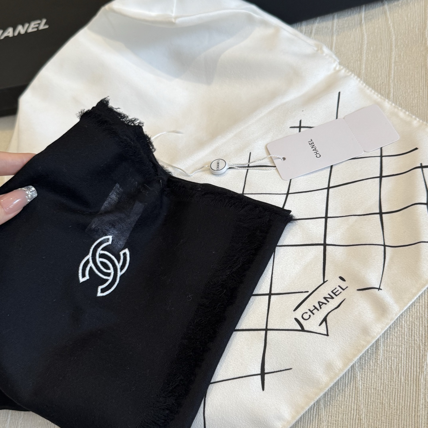 Chanel Shawl - view 11