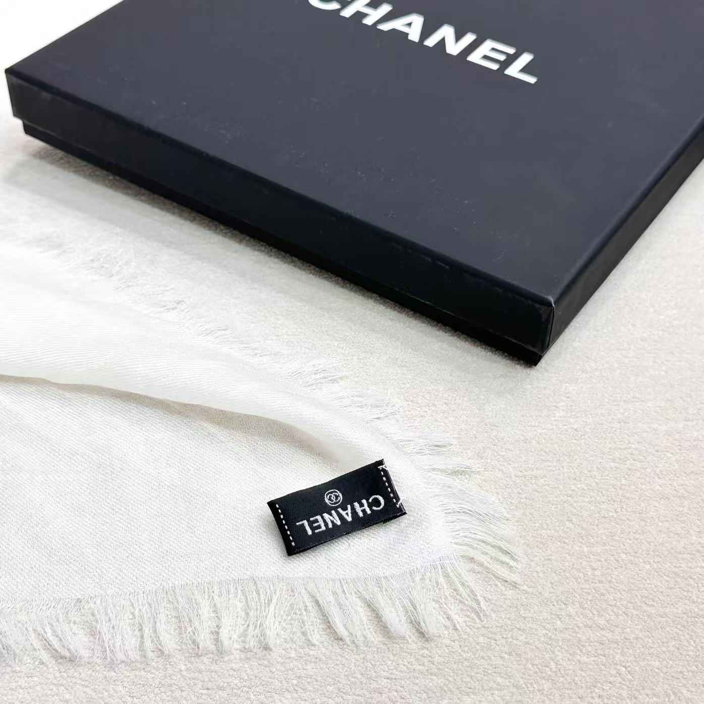 Chanel Shawl - view 9