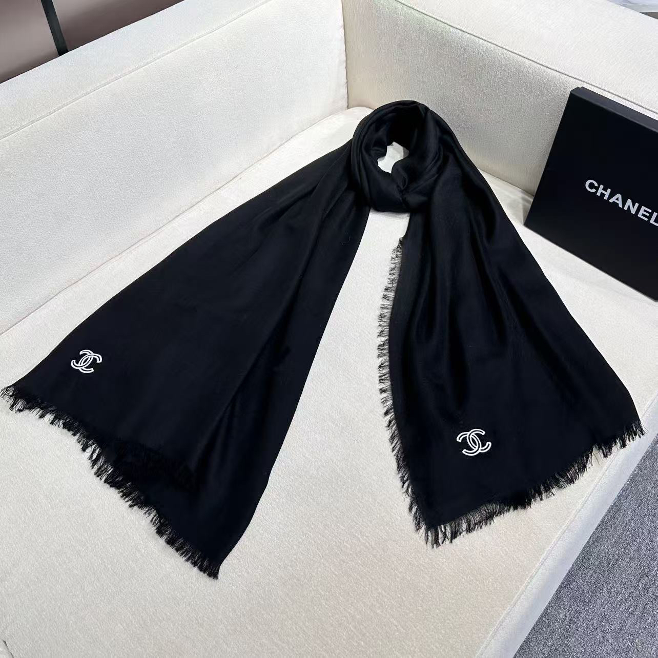 Chanel Shawl - view 6