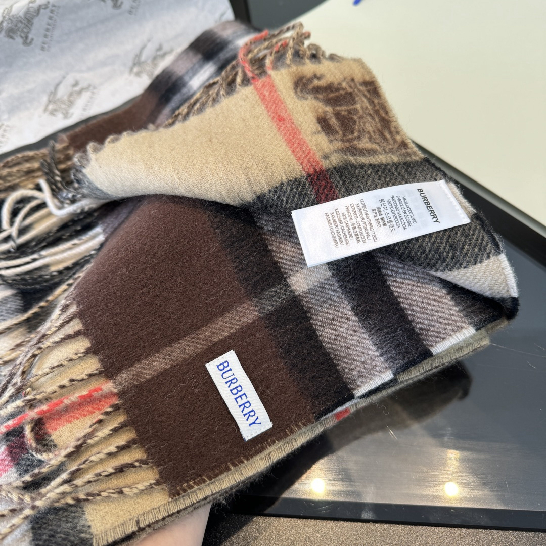 Scarf - view 3