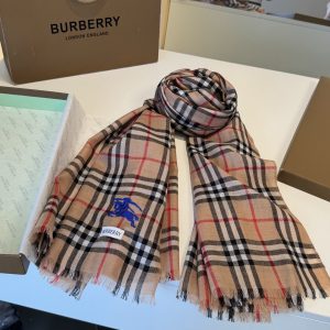 Burberry Shawl - view 8