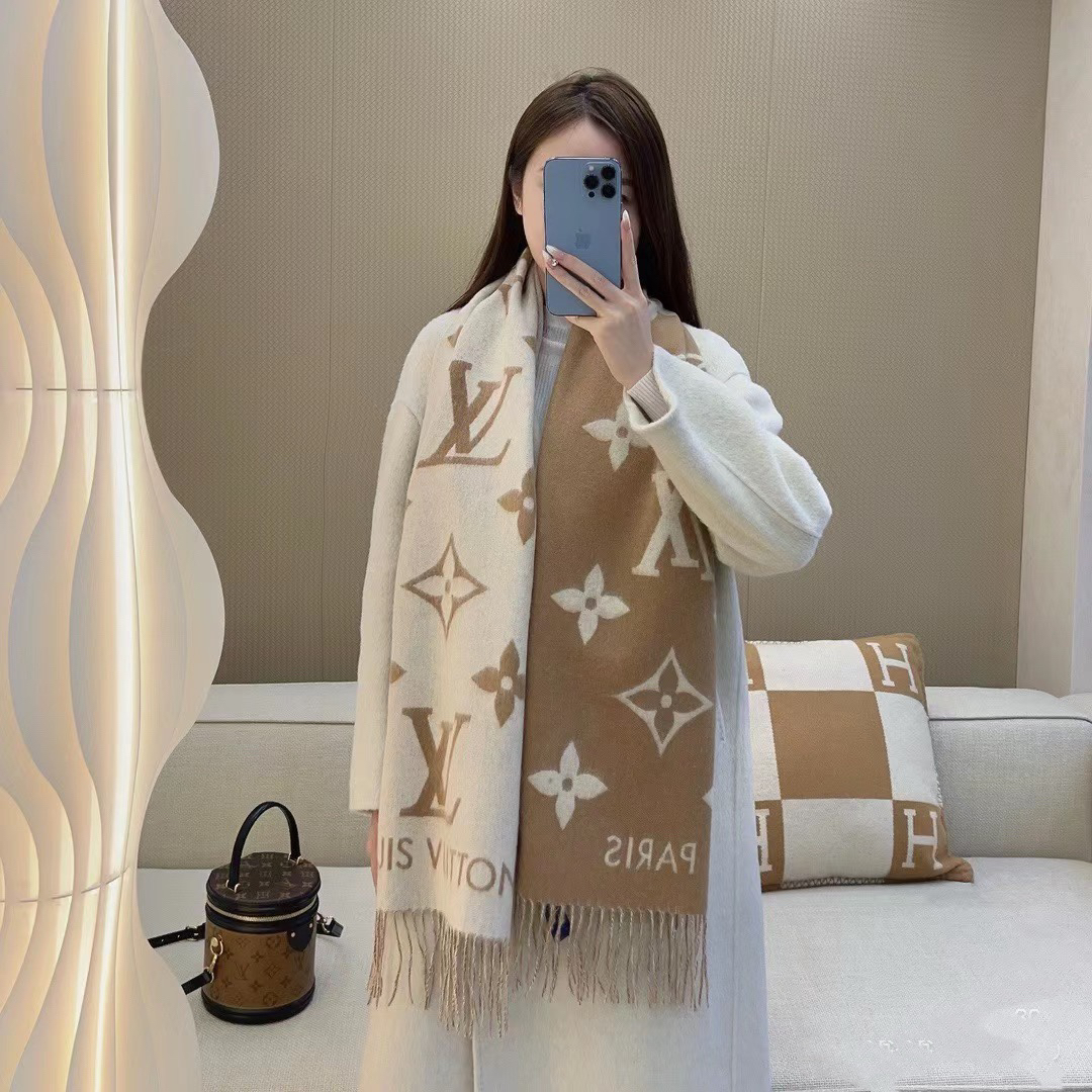 Shawl - view 1