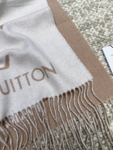 Shawl - view 5