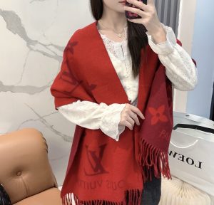 Shawl - view 2