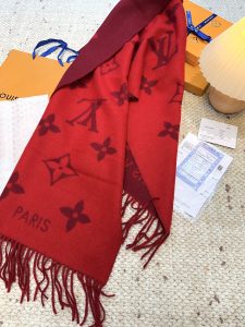 Shawl - view 6