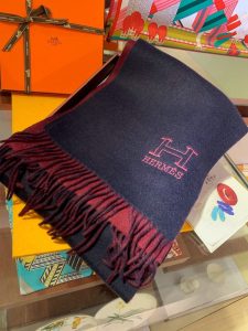 Hermès Scarf - view 3