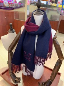 Hermès Scarf - view 9