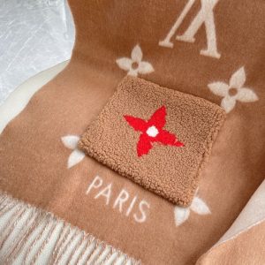 Shawl - view 7