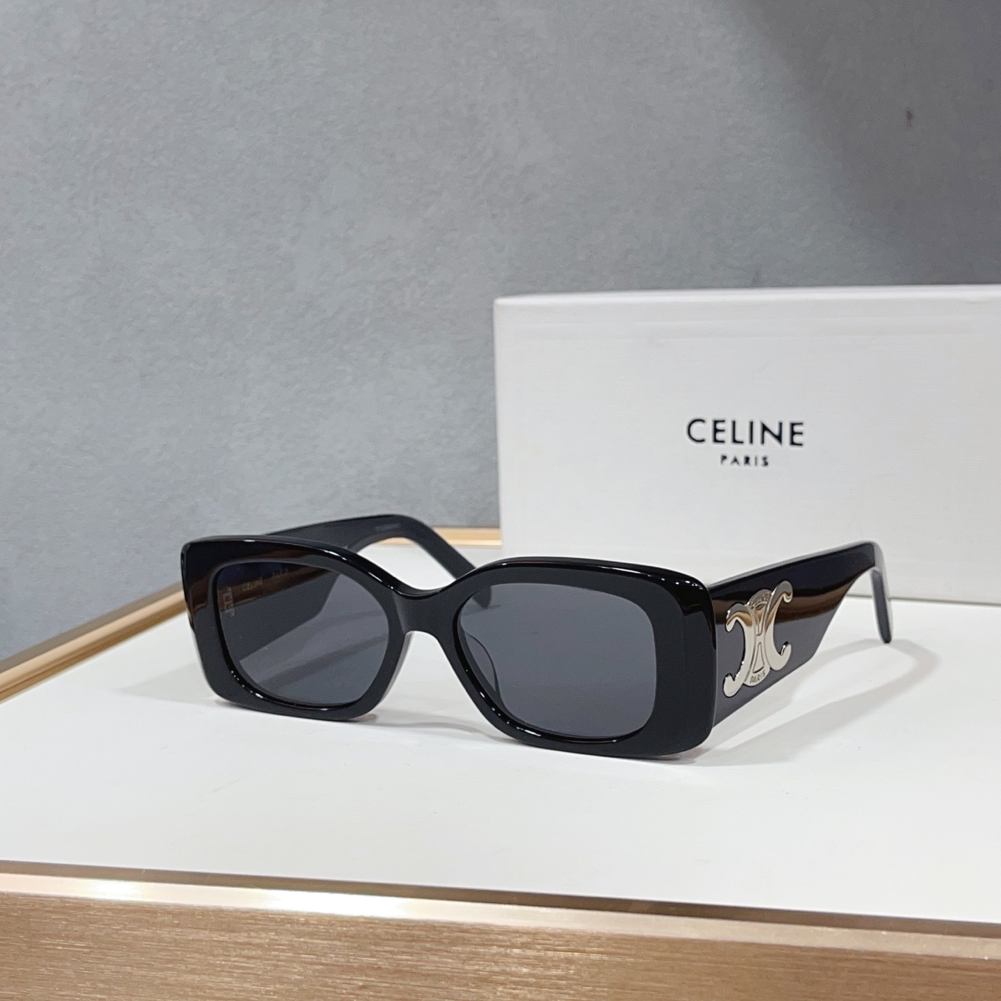 Sunglasses - view 3