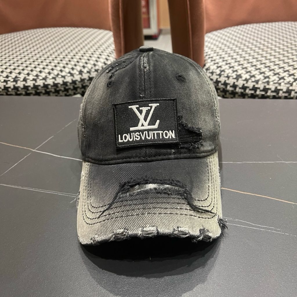 Louis Vuitton Baseball Cap - view 1