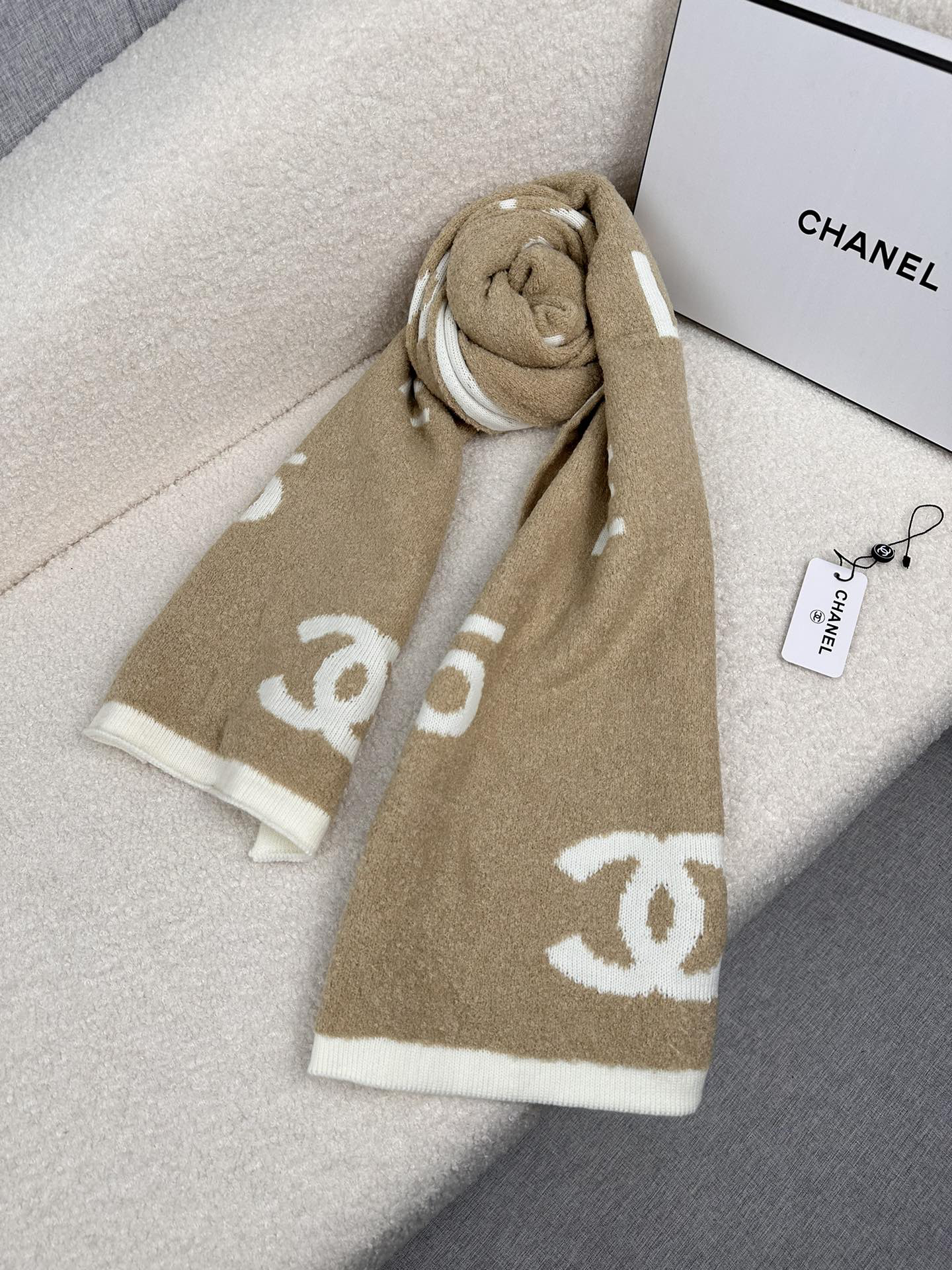 Chanel Shawl - view 8